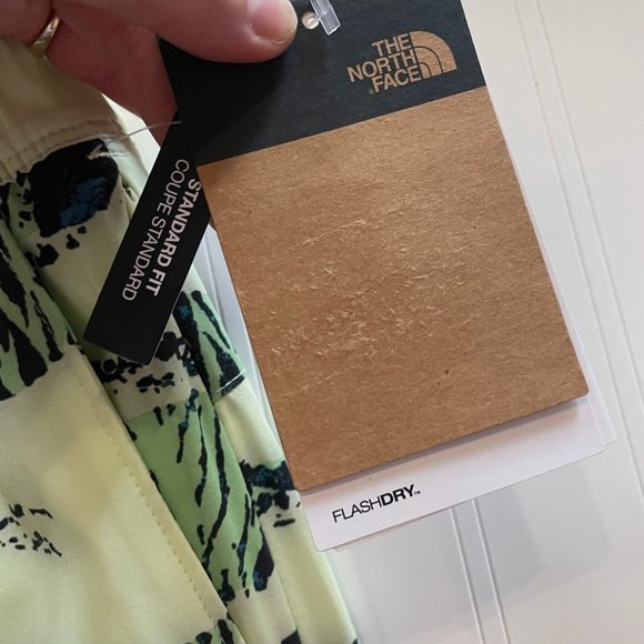 The North Face  Men’s SizeM, L, XLWander Shorts Lime Cream Ravine Print MSRP $50 - Picture 2 of 7